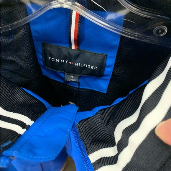 NWT Tommy Hilfiger men wind breaker with hidden hood M/L/XL - Picture 6 of 10
